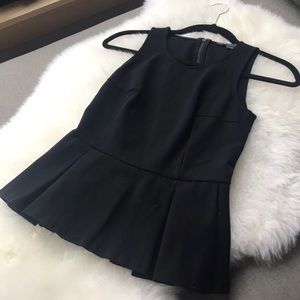 Sleeveless Peplum Knit Zip Top S/0 XS/00